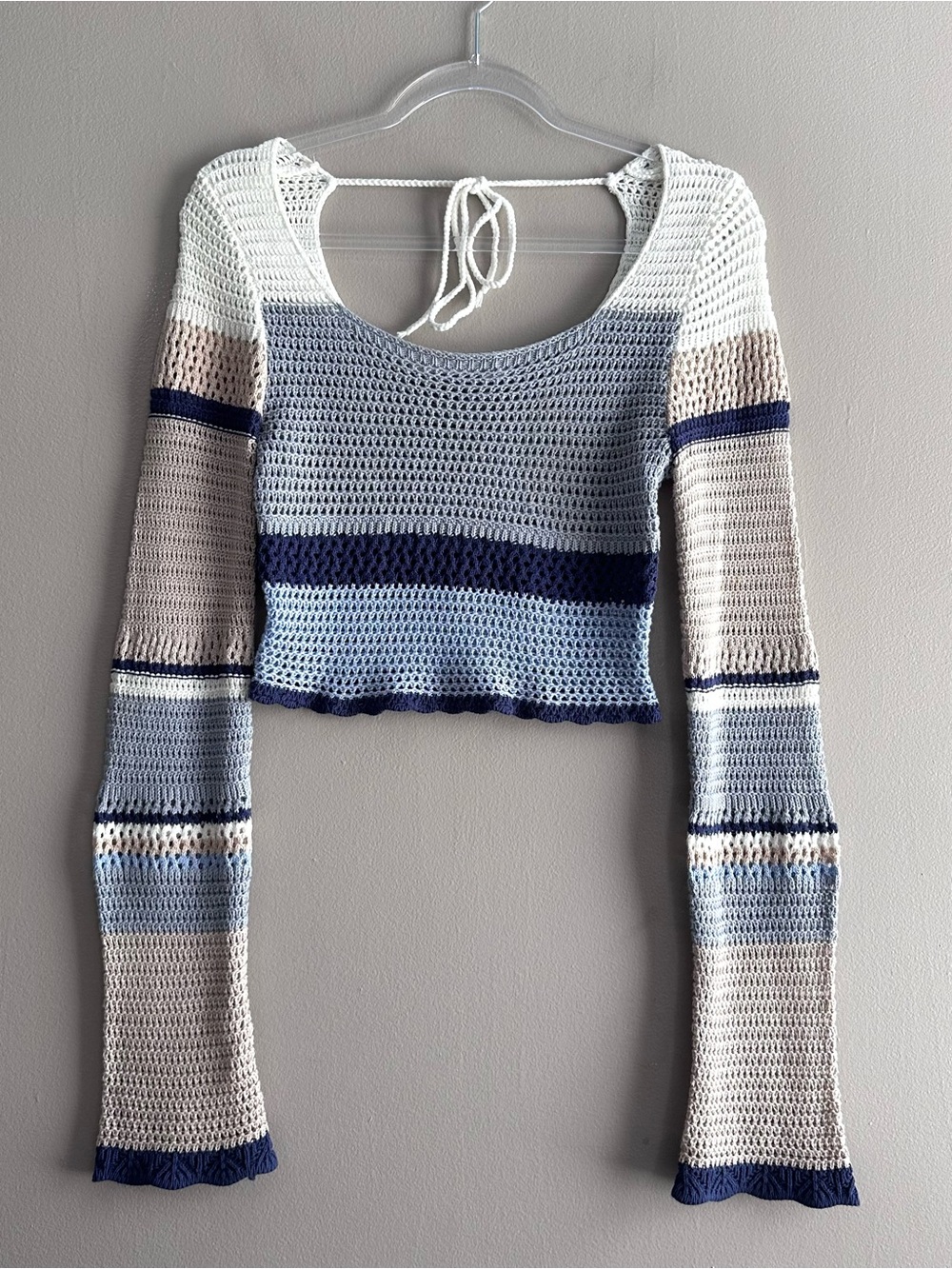 Altar'd State Jeanne Blue Tan Crochet Longsleeve Cropped Pullover Womens Medium